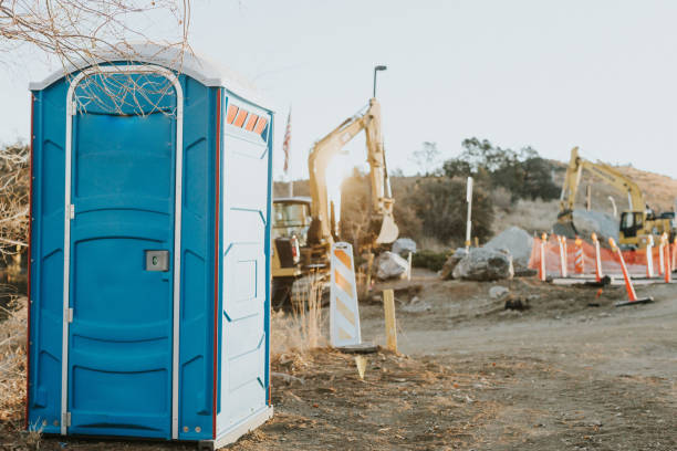 Porta potty delivery and setup in Monson Center, MA